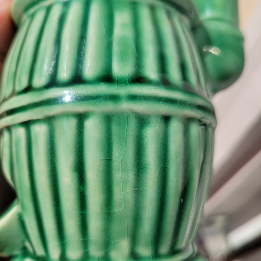 Vintage USA Pottery Pot Belly Stove Vase ~ Decor ~ Green ~ Unique ~ Unsigned - Picture 7 of 13